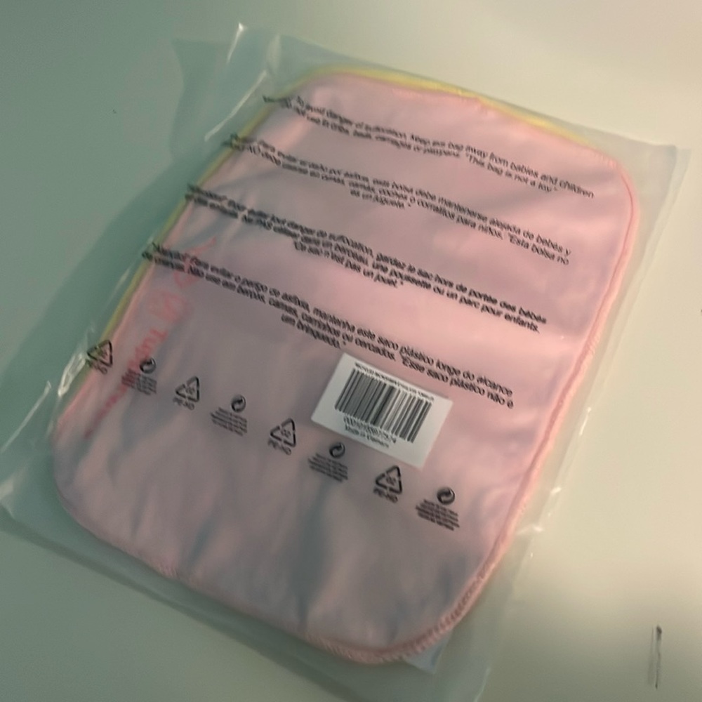 set of 2 eyeglass towels